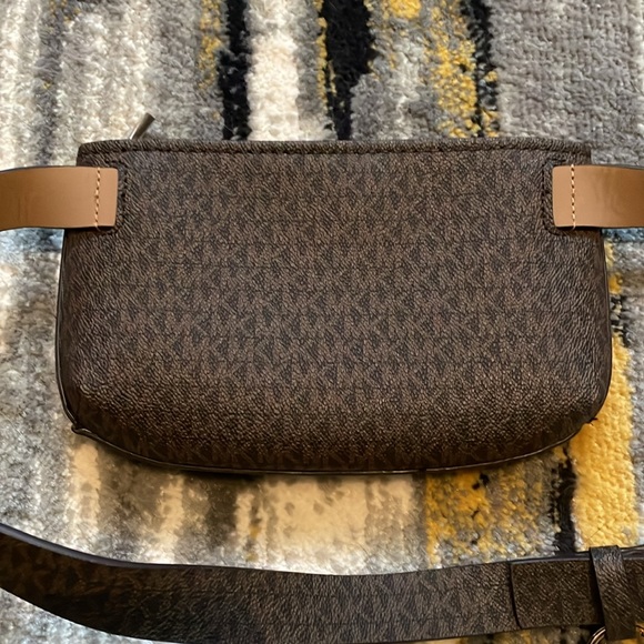 Belt bag - Picture 2 of 4